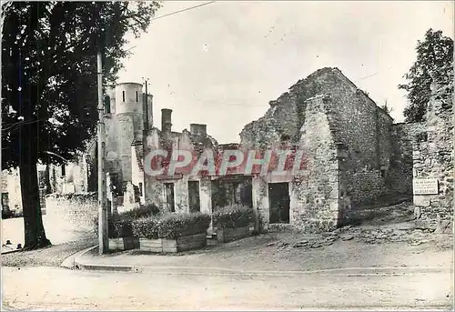 Cartes postales moderne Oradour sur Glane Bourg martyr 10 juin 1944 Place de L'Eglise Militaria