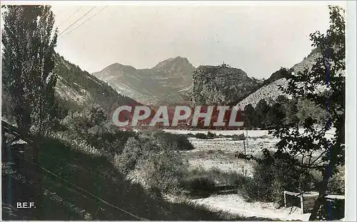 Cartes postales moderne Castellane (b a) vue sur le verdon et le roc