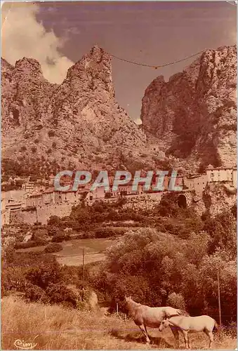 Cartes postales Moustiers ste marie (b alpes) vue generale