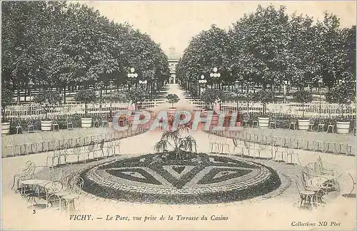 Cartes postales Vichy le parc vue prise de la terrasse du casino
