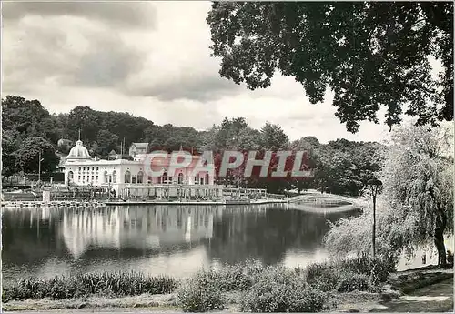 Cartes postales moderne Station Thermale de Bagnoles de l'Orne la Casino du Lac