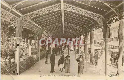 Cartes postales Vichy Allee Couverte du Parc