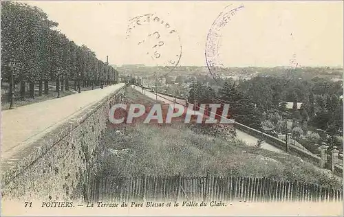 Cartes postales Poitiers La Terrasse du Parc Blossac et la Vallee du Clain