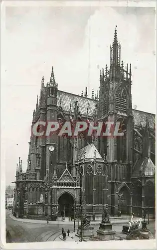 Cartes postales moderne Metz (Moselle) La Cathedrale vue de la place d'Armes