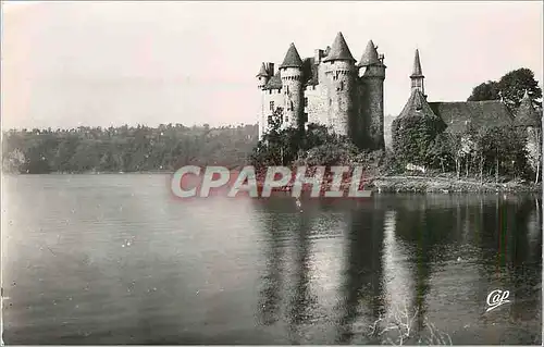 Cartes postales moderne Bort les Orgues Le Chateau de Val dans le Lac