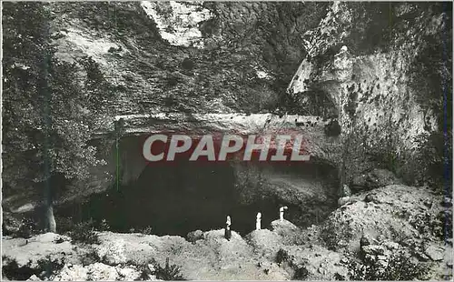 Cartes postales moderne Fontaine de Vaucluse (Vaucluse) le Gouffre par Hautes Eaux