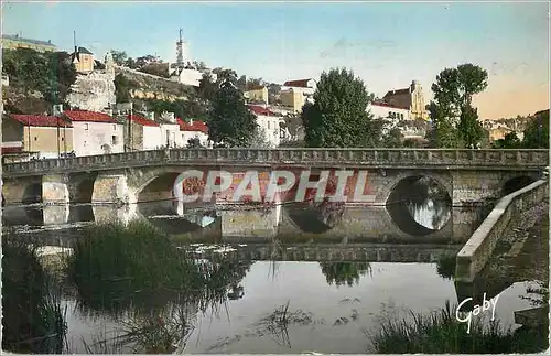 Cartes postales moderne Poitiers (Vienne) Le Pont Joubert sur le Clain  et le Notre Dame des Dunes