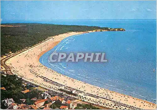 Cartes postales moderne St Georges de Didonne vue Generale de la Grande Plage au Fond la Plage de Suzac