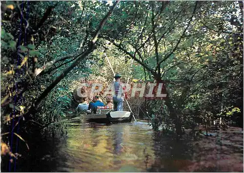 Cartes postales Leon (Landes) La Montee en Barque du Courant d'Huchet