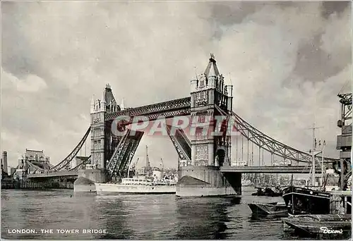 Cartes postales moderne London Tower Bridge Las Bridge down the Thames opened at the end of the last century Bateaux