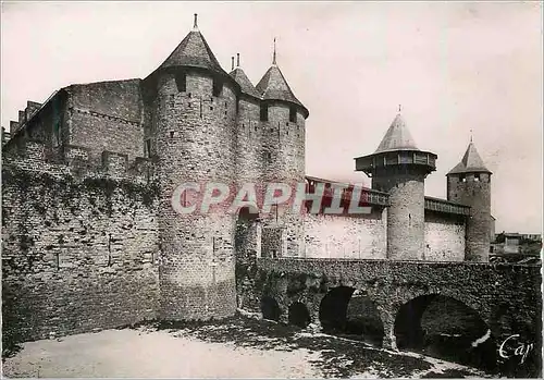 Cartes postales moderne Carcassonne La Cite L'entree du Chateau et la tour du Major