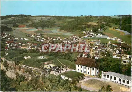 Cartes postales moderne Bitche (Moselle) Vue Generale Aerienne et Citadelle (animee)