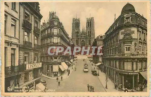 Cartes postales Bruxelles Eglise et Rue Sainte Gudule Tramway