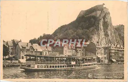 Cartes postales Dinant Arrivee du Bateau Touriste