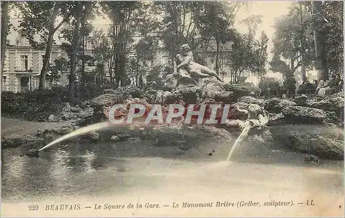 Cartes postales Beauvais Le Square de la Gare Le Monument Briere (Greber Sculpeteur)