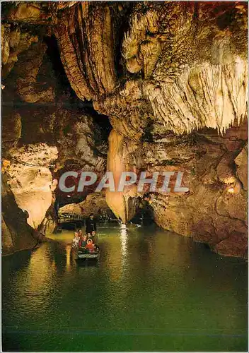 Cartes postales moderne Gouffre de Padirac (Lot) Lac de la Pluie Barque Bateau