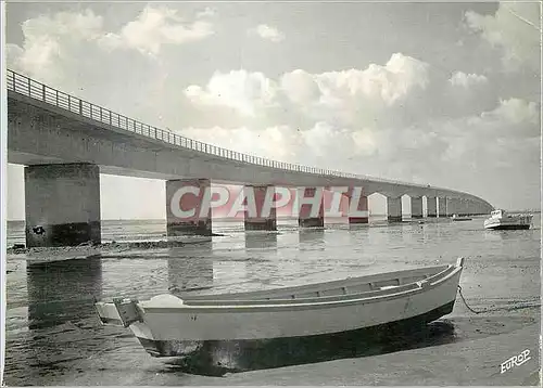 Cartes postales moderne Viaduc de Liaison Oleron Continent Longueur 2993 m Compose de 871 piles et 2 Culees