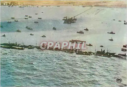 Cartes postales moderne Debarquement en Normandie Vue Aerienne du Port Artificiel Militaria