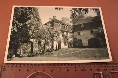 tolle alte Karte - Heimatschutzpostkarte - Schloßhof Weesenstein  1937