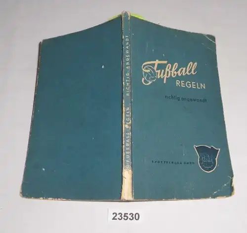 Les règles du football sont appliquées correctement. - Matthieu 6: 1 - 3.