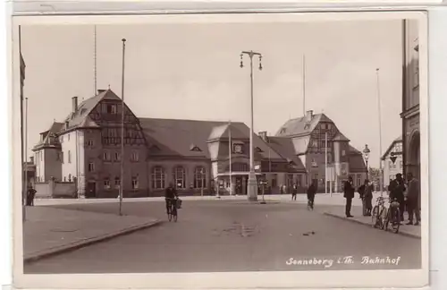 48290 Ak Sonneberg in Thüringen Bahnhof um 1940