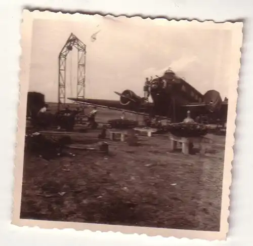 47610 Original Foto Flugzeug Motorenwechsel in Witebsk um 1942