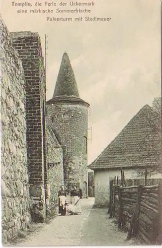 27393 Ak Templin Pulverturm mit Stadtmauer um 1920