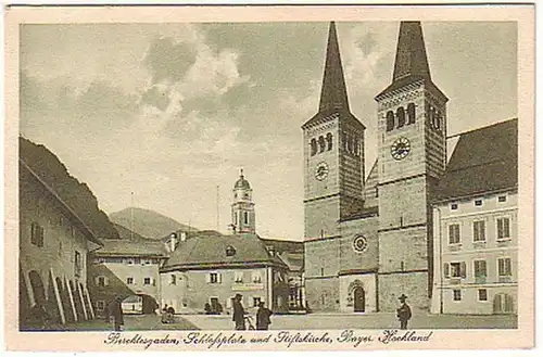 16215 Ak Berchtesgaden Schloßplatz und Stiftskiche 1930