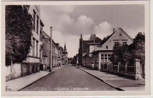 13015 Ak Genthin Poststrasse um 1950