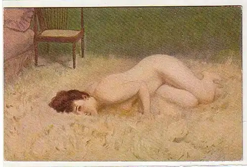 02876 Ak érotique Fille nue sur tapis vers 1920