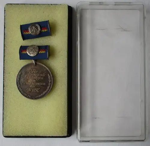 DDR Médaille d'excellence financière Bartel 292 a (113710)