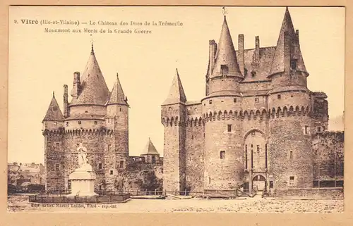 CPA Vitre, Le Chateau des Ducs de la Tremoille, ungel.