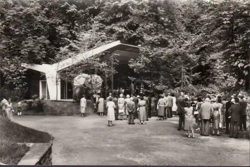 Salle de bains, pavillon de musique au buanderie, couru