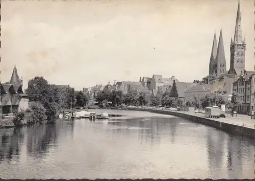 Lubeck, vue du pont de la Garde des remerciements, incurable