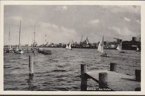 Rostock, Am Hafen, Segelboote, ungelaufen