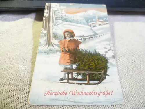 Colorierte Karte Mädchen mit Schlitten und Ihr eigener Weihnachtsbaum nicht gelaufen um 1915