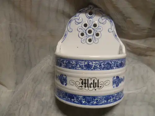 Villeroy & Boch - Mettlach Gegründet:1809 von Boch Jean-Francois.  Ab 1929 wird die Firma von Boch Eugen (1809-1898) geleitet