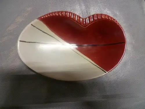 Vintage snack pastry bowl from the 1950s from the showcase Dimensions: 25.5 cm x 23.5 cm I