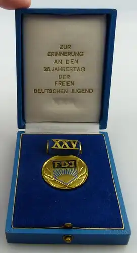 Medaille: Zur Erinnerung an den 25. Jahrestag der FDJ, Orden2557