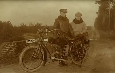 Foto 2 Zylinder Wanderer ca. 1925