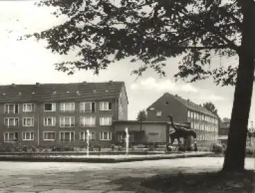 09648 Mittweida i. Sa. Bahnhofsvorplatz o ca. 1970