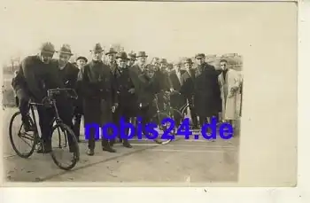 Radrennfahrer am Start ca.1930