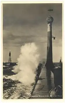 Warnemünde Mole mit Leuchtturm *ca. 1920