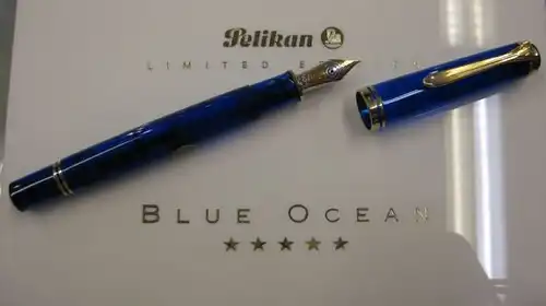 PELIKAN Füllfederhalter Blue Ocean mit 750er Goldfeder Limitierte Ausgabe Nr. 1 LIMITED EDITION Nr. 1939 (von 5000)