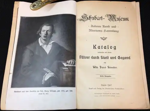 Schweiker, Wilh. Jakob: Schubart-Museum. Aalener Kunst- und Altertums-Sammlung. Katalog verbunden mit einem Führer durch Stadt und Gegend. 