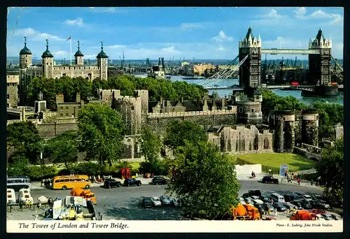 AK   The Tower of London and Tower Bridge ..... [ D788 ]