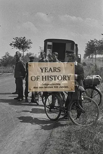 Foto kein Zeitgenössisches Original Flüchtlinge mit Fahrrad Kontrolle Belgien Fr