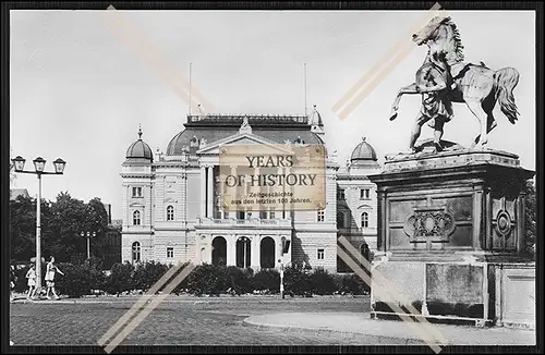 Foto Mecklenburg Schwerin Theater Denkmal Straßenansicht DDR