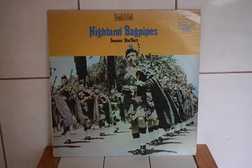 Seumas MacNeill – Highland Bagpipes