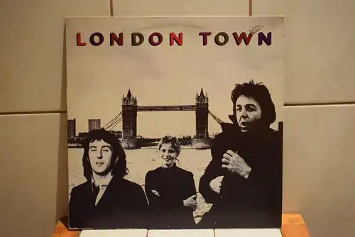 Wings ‎– London Town